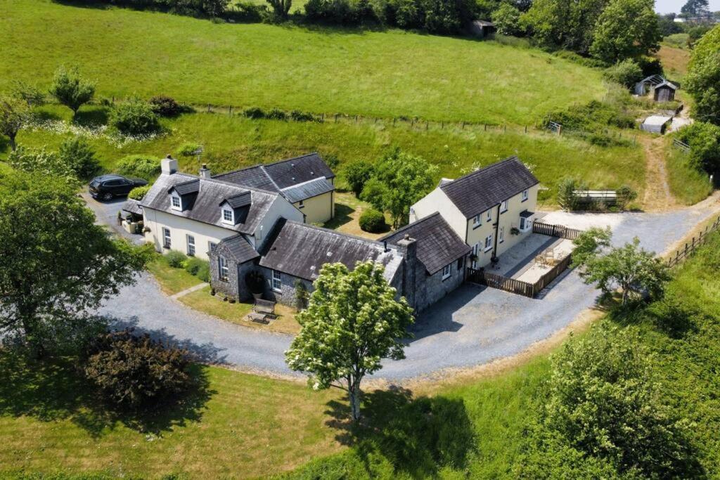 Foxen Holes Cottage ซอนเดอร์สฟุต ภายนอก รูปภาพ